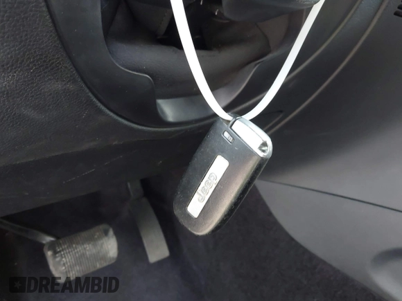 2017 Jeep Grand Cherokee Altitude с VIN 1C4RJFAG6HC727222, выставлен на аукционе IAAI как лот 42392659 с пробегом 77 604 миль миль и . История ставок и продаж доступна на DreamBid. Изображение 11.