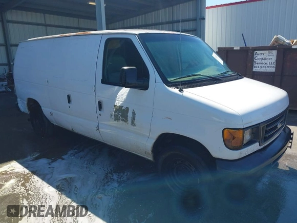 2003 Ford Econoline Cargo with VIN 1FTRE14W03HB60401, listed as a IAAI auction lot 41852847 with 325,883 mi miles. Bid and sale history available at carsss.com. Image 1.