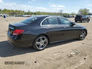 2019 Mercedes-Benz E-Class E 300 with VIN WDDZF4KB8KA606628, listed as a Copart auction lot 53995865 with 124,116 mi miles and Clean Title. Bid and sale history available at carsss.com. Image 3.