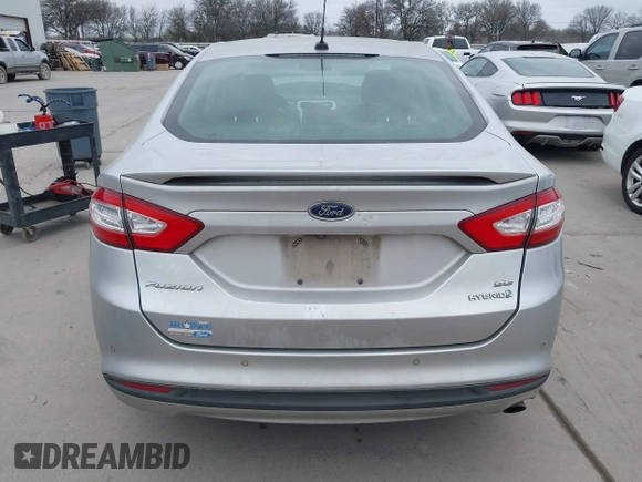 2016 Ford Fusion SE Hybrid with VIN 3FA6P0LU2GR340755, listed as a IAAI auction lot 41673932 with 191,650 mi miles. Bid and sale history available at carsss.com. Image 17.