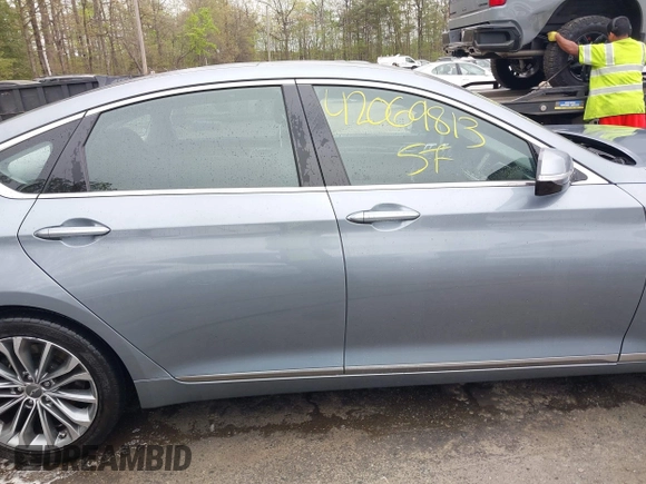 2015 Hyundai Genesis 3.8L with VIN KMHGN4JE8FU098774, listed as a IAAI auction lot 42069813 with 76,397 mi miles. Bid and sale history available at carsss.com. Image 14.