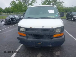 2013 Chevrolet Express Cargo z VIN 1GCSGAFX7D1113541, wystawiony jako IAAI lot #42333488 z przebiegiem 372 734 mil mil oraz . Historia ofert i sprzedaży dostępna na DreamBid. Obrazek 12.
