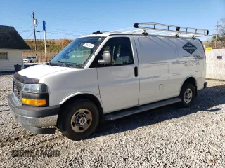 2019 GMC Savana Cargo Van with VIN 1GTW7AFG6K1294520, listed as a Copart auction lot 83498774 with 145,685 mi miles and Salvage Title. Bid and sale history available at carsss.com. Image 1.