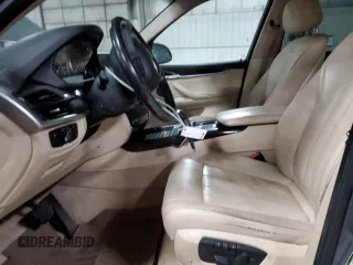 2015 BMW X5 xDrive35d z VIN 5UXKS4C50F0J97812, wystawiony jako Copart lot #58724165 z przebiegiem 214 884 mil mil oraz Czysty tytuł • Clean title. Historia ofert i sprzedaży dostępna na DreamBid. Obrazek 7.