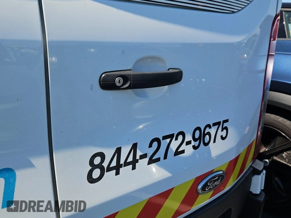 2019 Ford Transit z VIN 1FTYE1YM8KKB40189, wystawiony jako IAAI lot #42763040 z przebiegiem 193 036 mil mil oraz . Historia ofert i sprzedaży dostępna na DreamBid. Obrazek 5.