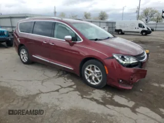 2020 Chrysler Pacifica Limited z VIN 2C4RC1GG6LR249971, wystawiony jako Copart lot #53976155 z przebiegiem 47 304 mil mil oraz Szkoda całkowita • Salvage title. Historia ofert i sprzedaży dostępna na DreamBid. Obrazek 4.