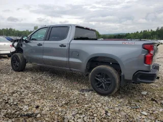 2019 Chevrolet Silverado 1500 Custom Trail Boss with VIN 1GCPYCEH0KZ382889, listed as a Copart auction lot 64442554 with 82,770 mi miles and Salvage Title. Bid and sale history available at carsss.com. Image 2.