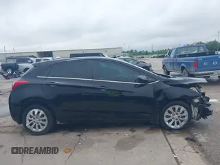2016 Hyundai Elantra z VIN KMHD35LH9GU327292, wystawiony jako IAAI lot #42093027 z przebiegiem 158 317 mil mil oraz . Historia ofert i sprzedaży dostępna na DreamBid. Obrazek 14.