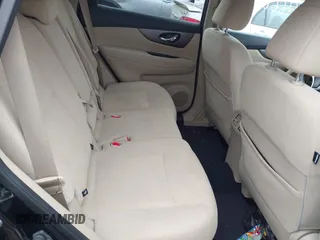 2016 Nissan Rogue SV z VIN KNMAT2MV8GP622120, wystawiony jako IAAI lot #42466056 z przebiegiem 107 963 mil mil oraz . Historia ofert i sprzedaży dostępna na DreamBid. Obrazek 8.