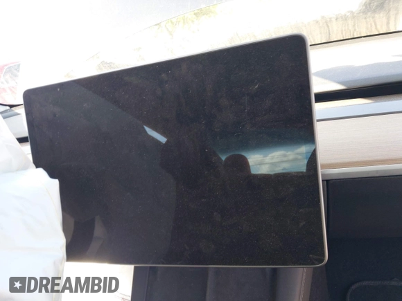 2023 Tesla Model 3 с VIN 5YJ3E1EA8PF620239, выставлен на аукционе IAAI как лот 41903785 с пробегом Не указан миль и . История ставок и продаж доступна на DreamBid. Изображение 17.
