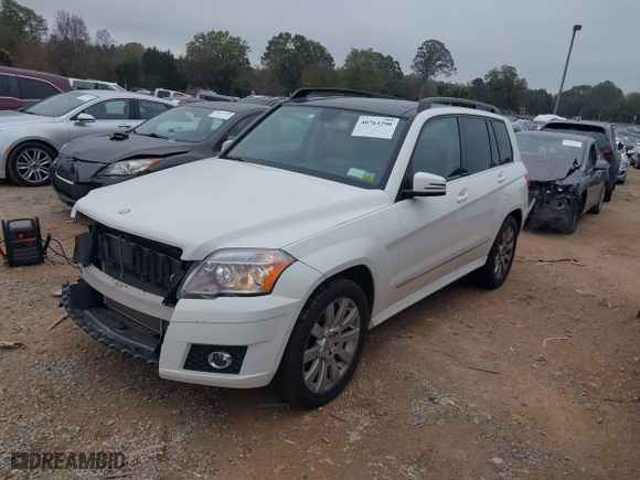 2012 Mercedes-Benz GLK-Class GLK 350 with VIN WDCGG8HB9CF829305, listed as a IAAI auction lot 40763290 with 111,239 mi miles. Bid and sale history available at carsss.com. Image 19.