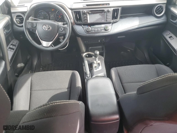 2018 Toyota RAV4 XLE with VIN 2T3WFREV8JW475121, listed as a Copart auction lot 45750735 with 68,909 mi miles and Salvage Title. Bid and sale history available at carsss.com. Image 8.