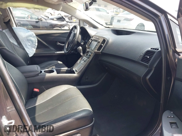2015 Toyota Venza XLE with VIN 4T3BK3BB9FU116806, listed as a IAAI auction lot 42453290 with 126,207 mi miles and . Bid and sale history available at DreamBid. Image 5.