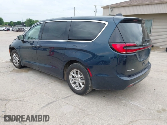 2023 Chrysler Pacifica Touring L z VIN 2C4RC1BG8PR526374, wystawiony jako IAAI lot #42525173 z przebiegiem 67 044 mil mil oraz . Historia ofert i sprzedaży dostępna na DreamBid. Obrazek 3.