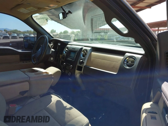 2014 Ford F-150 XL z VIN 1FTFW1EF3EKE39944, wystawiony jako IAAI lot #42504103 z przebiegiem 146 962 mil mil oraz . Historia ofert i sprzedaży dostępna na DreamBid. Obrazek 5.