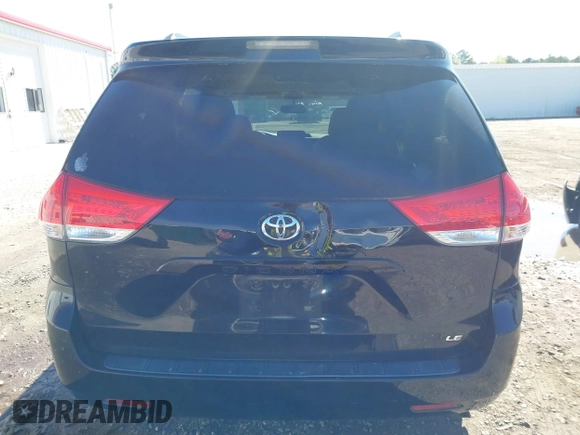 2012 Toyota Sienna LE AAS with VIN 5TDKK3DC3CS263240, listed as a IAAI auction lot 41810686 with 232,026 mi miles. Bid and sale history available at carsss.com. Image 16.