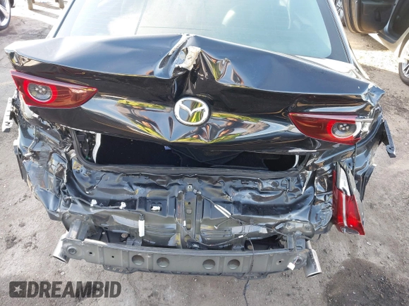 2020 Mazda 3 Premium with VIN 3MZBPAEM2LM124405, listed as a IAAI auction lot 41478818 with 72,551 mi miles and . Bid and sale history available at DreamBid. Image 6.