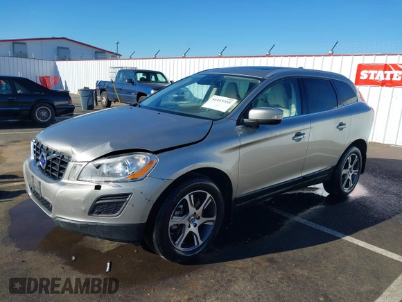 2012 Volvo XC60 3.0L с VIN YV4902DZ1C2293876, выставлен на аукционе IAAI как лот 41415355 с пробегом 48 620 миль миль и . История ставок и продаж доступна на DreamBid. Изображение 18.