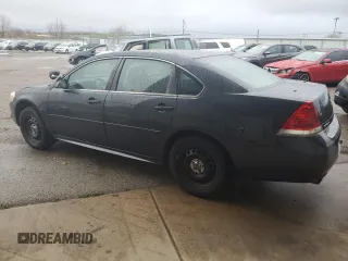 2013 Chevrolet Impala Police with VIN 2G1WD5E31D1261736, listed as a Copart auction lot 80208044 with 55,555 mi miles and Clean Title. Bid and sale history available at carsss.com. Image 2.