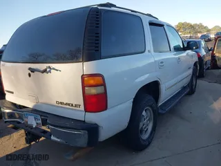 2003 Chevrolet Tahoe LT with VIN 1GNEC13Z63R103461, listed as a IAAI auction lot 41832198 with 289,031 mi miles. Bid and sale history available at carsss.com. Image 4.
