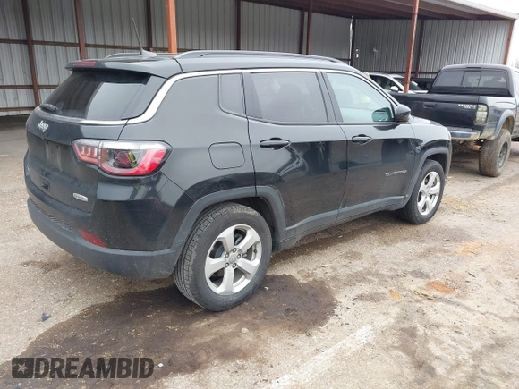 2021 Jeep Compass Latitude z VIN 3C4NJCBBXMT518158, wystawiony jako IAAI lot #41485058 z przebiegiem 95 309 mil mil oraz . Historia ofert i sprzedaży dostępna na DreamBid. Obrazek 4.