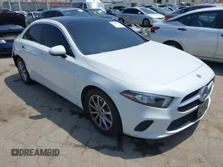 2020 Mercedes-Benz A 220 с VIN W1K3G4EB9LW044113, выставлен на аукционе IAAI как лот 42357548 с пробегом 51 017 миль миль и . История ставок и продаж доступна на DreamBid. Изображение 1.