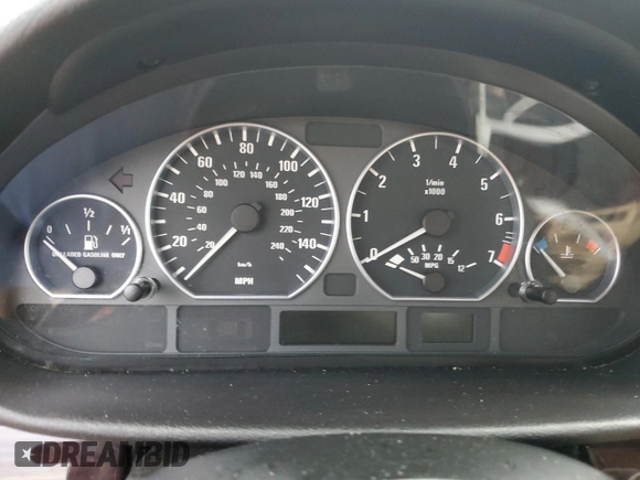 2005 BMW 3 Series 330xi with VIN WBAEW53405PN37902, listed as a Copart auction lot 80821814 with Not provided miles and Salvage title. Bid and sale history available at DreamBid. Image 9.