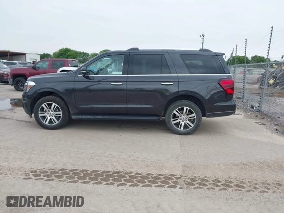 2024 Ford Expedition Limited with VIN 1FMJU2A87REA45005, listed as a IAAI auction lot 41877137 with 27,787 mi miles. Bid and sale history available at carsss.com. Image 14.