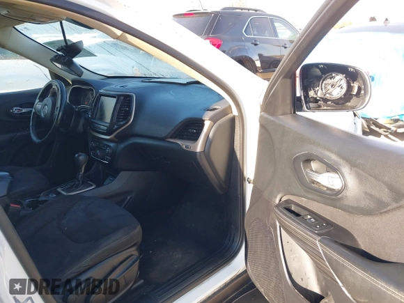 2015 Jeep Cherokee Latitude with VIN 1C4PJLCBXFW506502, listed as a IAAI auction lot 42103117 with 160,433 mi miles and . Bid and sale history available at carsss.com. Image 5.