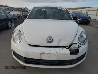2013 Volkswagen Beetle Entry with VIN 3VWFP7AT5DM654385, listed as a Copart auction lot 48741515 with 47,029 mi miles and Salvage Title. Bid and sale history available at DreamBid. Image 5.