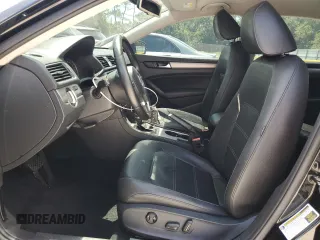 2014 Volkswagen Passat SE z VIN 1VWBT7A34EC077166, wystawiony jako Copart lot #57835415 z przebiegiem 121 814 mil mil oraz Szkoda całkowita • Salvage title. Historia ofert i sprzedaży dostępna na DreamBid. Obrazek 7.