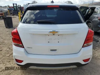 2022 Chevrolet Trax LT z VIN KL7CJLSM7NB568766, wystawiony jako Copart lot #58099525 z przebiegiem 6 057 mil mil oraz Czysty tytuł • Clean title. Historia ofert i sprzedaży dostępna na DreamBid. Obrazek 6.