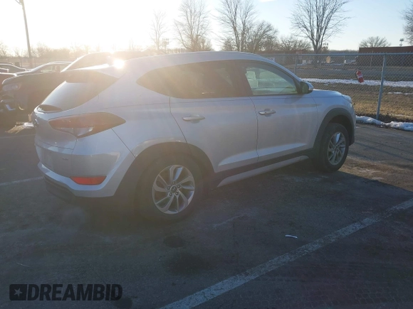 2018 Hyundai Tucson SEL with VIN KM8J3CA48JU762268, listed as a IAAI auction lot 41304445 with 71,958 mi miles and . Bid and sale history available at DreamBid. Image 4.