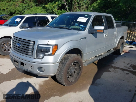 2012 Ford F-150 XL z VIN 1FTFW1CF8CFC93677, wystawiony jako IAAI lot #42219209 z przebiegiem 215 708 mil mil oraz . Historia ofert i sprzedaży dostępna na DreamBid. Obrazek 2.