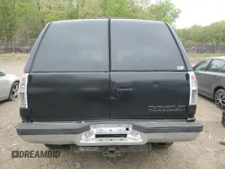 1999 Chevrolet Tahoe Z71 z VIN 1GNEK13R6XJ443409, wystawiony jako Copart lot #53613625 z przebiegiem 188 790 mil mil oraz Szkoda całkowita • Salvage title. Historia ofert i sprzedaży dostępna na DreamBid. Obrazek 6.