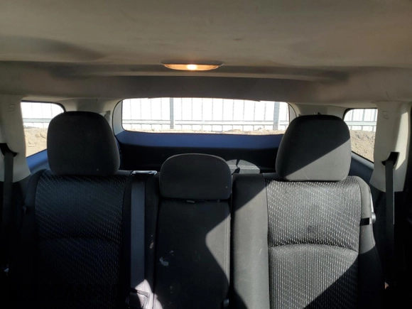 2018 Dodge Journey SE with VIN 3C4PDCABXJT236034, listed as a Copart auction lot 44027145 with 125,289 mi miles and Clean Title. Bid and sale history available at carsss.com. Image 10.