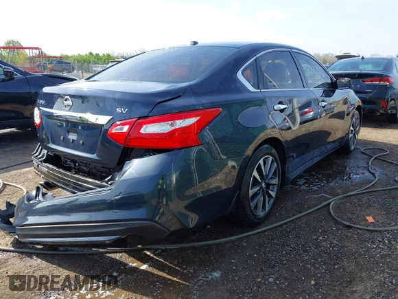 2016 Nissan Altima SR with VIN 1N4AL3AP1GC204703, listed as a IAAI auction lot 42040016 with 88,304 mi miles and . Bid and sale history available at DreamBid. Image 4.