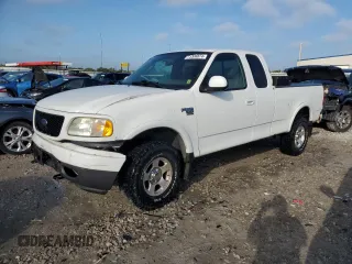 2003 Ford F-150 XL с VIN 1FTRX08L23KB30999, выставлен на аукционе Copart как лот 73338874 с пробегом 233 594 миль миль и Списание • Salvage title. История ставок и продаж доступна на DreamBid. Изображение 1.