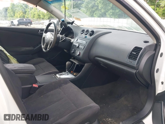 2012 Nissan Altima 2.5 with VIN 1N4AL2AP4CN535705, listed as a IAAI auction lot 39414853 with 163,939 mi miles and . Bid and sale history available at DreamBid. Image 5.