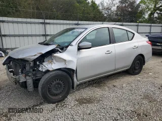 2015 Nissan Versa SV with VIN 3N1CN7AP1FL885987, listed as a Copart auction lot 53249115 with 132,925 mi miles and Salvage Title. Bid and sale history available at carsss.com. Image 1.