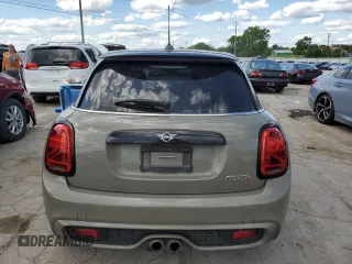 2020 MINI Hardtop 4 Door Cooper S z VIN WMWXU9C05L2L96631, wystawiony jako Copart lot #56916914 z przebiegiem 85 950 mil mil oraz Szkoda całkowita • Salvage title. Historia ofert i sprzedaży dostępna na DreamBid. Obrazek 6.