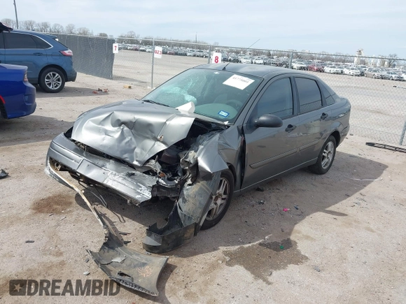 2004 Ford Focus ZTS with VIN 1FAFP38Z94W165483, listed as a IAAI auction lot 41775001 with 222,589 mi miles and . Bid and sale history available at carsss.com. Image 17.