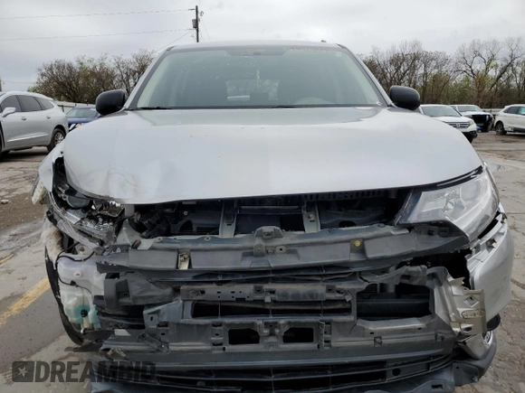 2018 Mitsubishi Outlander ES z VIN JA4AD2A37JJ004887, wystawiony jako Copart lot #51245625 z przebiegiem 114 654 mil mil oraz Szkoda całkowita • Salvage title. Historia ofert i sprzedaży dostępna na DreamBid. Obrazek 5.