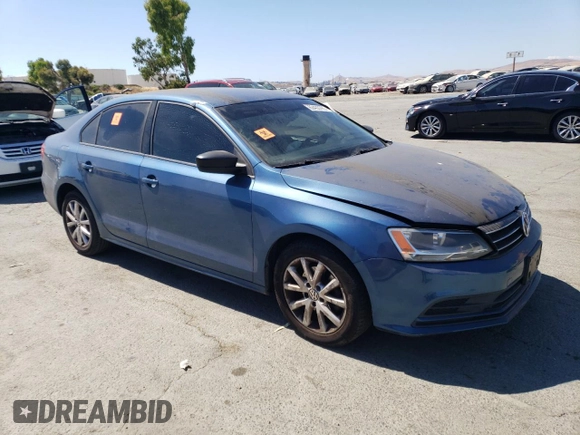 2015 Volkswagen Jetta SE with VIN 3VWD17AJ8FM242150, listed as a Copart auction lot 63433785 with 140,436 mi miles and Salvage title. Bid and sale history available at DreamBid. Image 4.
