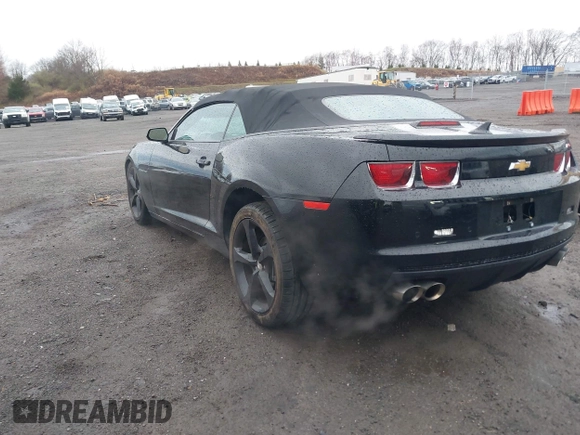 2013 Chevrolet Camaro LT z VIN 2G1FC3D32D9205069, wystawiony jako IAAI lot #41931863 z przebiegiem 75 244 mil mil oraz . Historia ofert i sprzedaży dostępna na DreamBid. Obrazek 3.