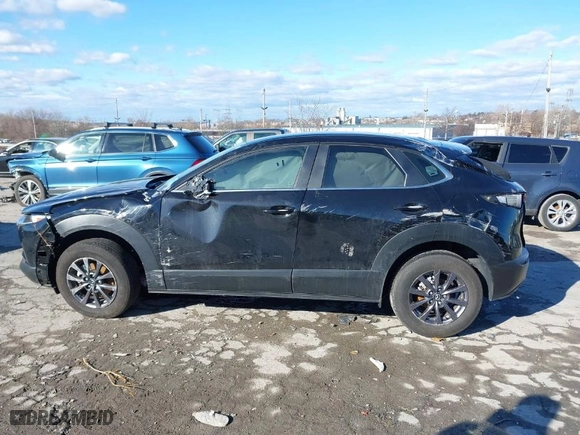 2024 Mazda CX-30 2.5 S with VIN 3MVDMBAM9RM633690, listed as a IAAI auction lot 41186984 with 1 mi miles. Bid and sale history available at carsss.com. Image 13.