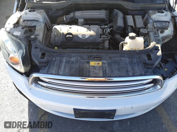 2015 MINI Countryman with VIN WMWZB3C53FWR45084, listed as a Copart auction lot 44647995 with 101,423 mi miles and Salvage Title. Bid and sale history available at DreamBid. Image 11.