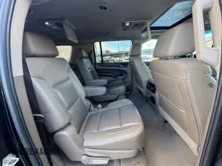 2019 Chevrolet Suburban Premier with VIN 1GNSKJKC3KR183500, listed as a Copart auction lot 42046615 with 253,160 mi miles and Clean Title. Bid and sale history available at DreamBid. Image 7.