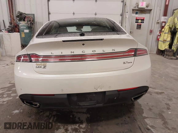 2016 Lincoln MKZ with VIN 3LN6L2JK0GR600486, listed as a IAAI auction lot 41943399 with 118,706 mi miles. Bid and sale history available at carsss.com. Image 17.