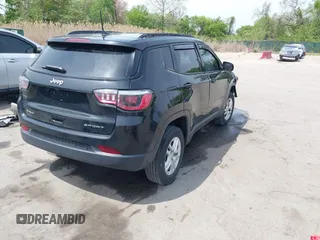 2018 Jeep Compass Sport z VIN 3C4NJDAB3JT245518, wystawiony jako IAAI lot #42094119 z przebiegiem 96 915 mil mil oraz . Historia ofert i sprzedaży dostępna na DreamBid. Obrazek 4.